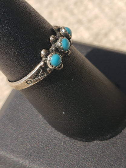 Turquoise and Sterling ring SIZE 7.5