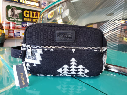 Pendleton Carryall Pouch in Rock Point Black