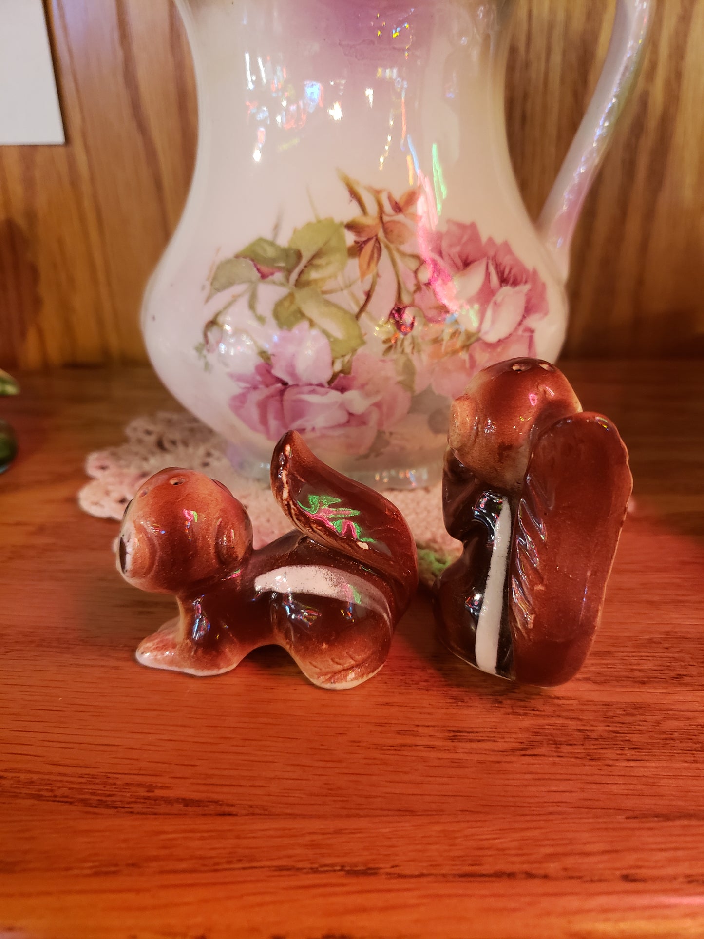 Chipmunk salt pepper shaker set