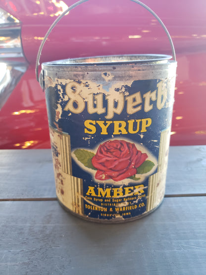 Superb Syrup with lid and bail