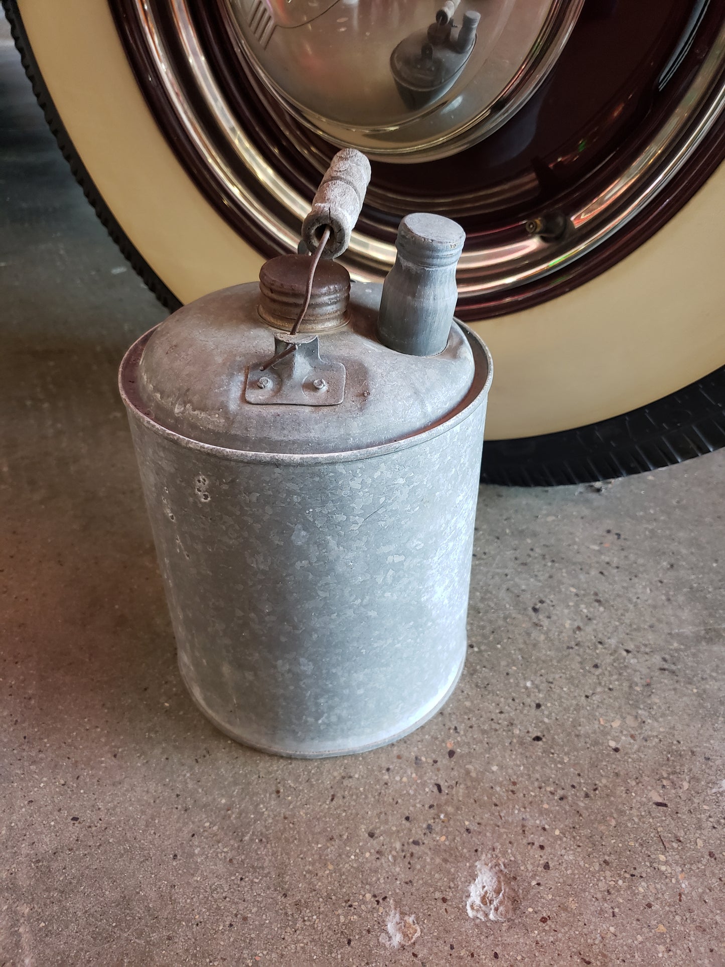 Galvanized Metal Kerosene Can