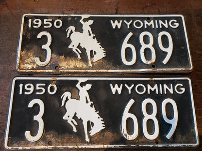 Pair of 1950 Wyoming license plates 3 689