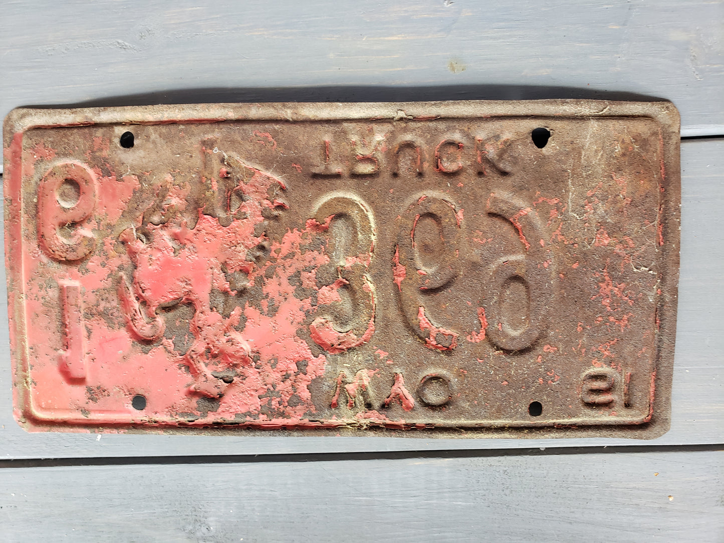 1961 Wyoming TRUCK license plate 16 369