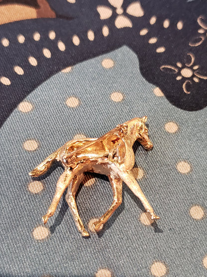 14K Yellow Solid Gold Horse Brooch