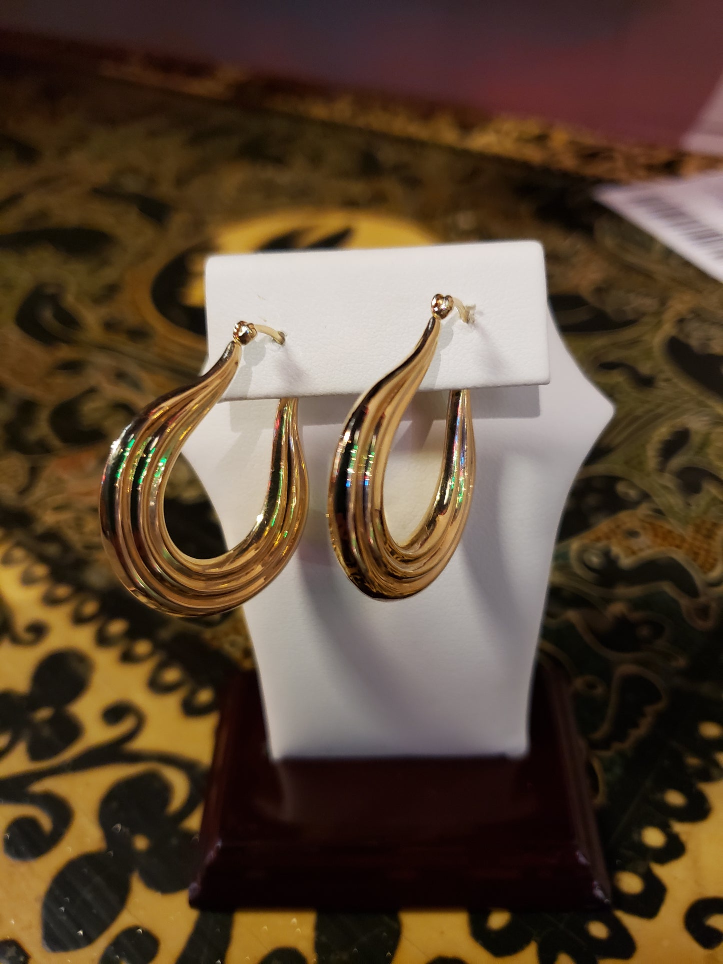 14K Yellow Gold Hoop earrings