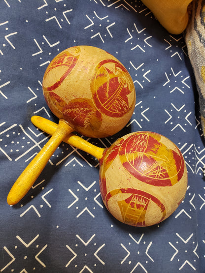 1940s Maracas