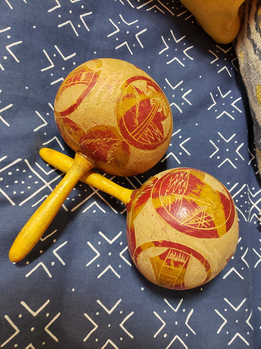 1940s Maracas