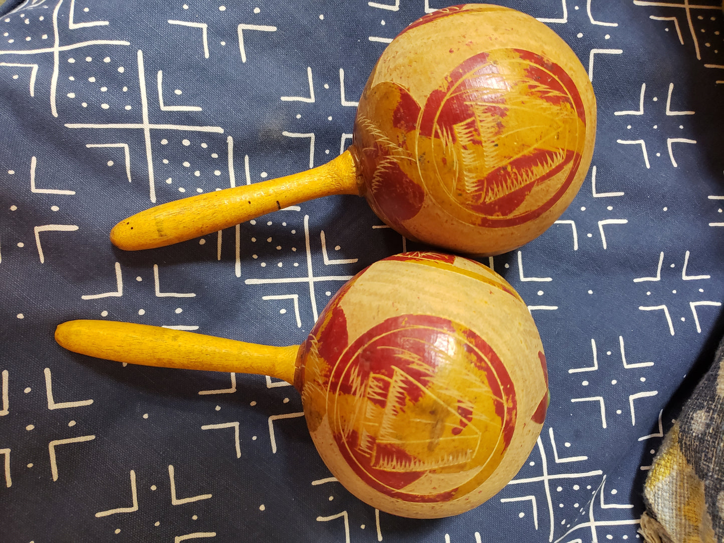 1940s Maracas