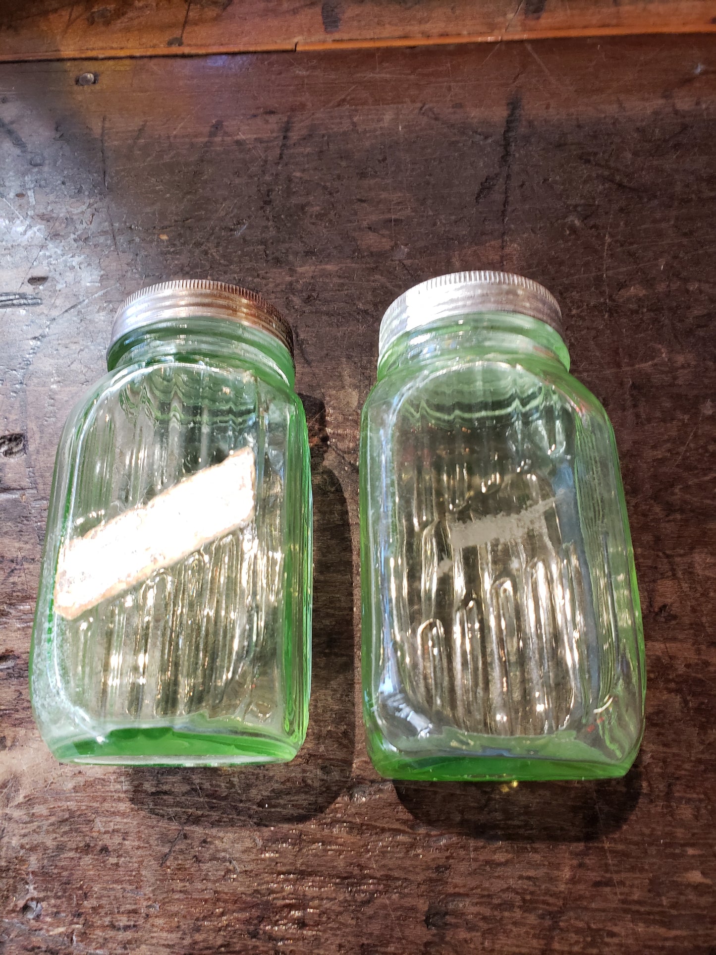 Green Hoosier shaker set (Uranium Glass)