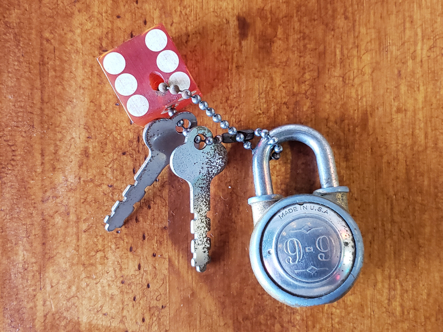 Vintage padlock 9-9 with two keys