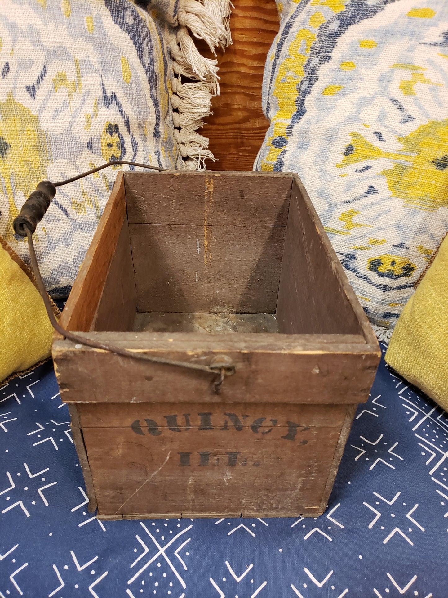 Illinois poultry medicine crate