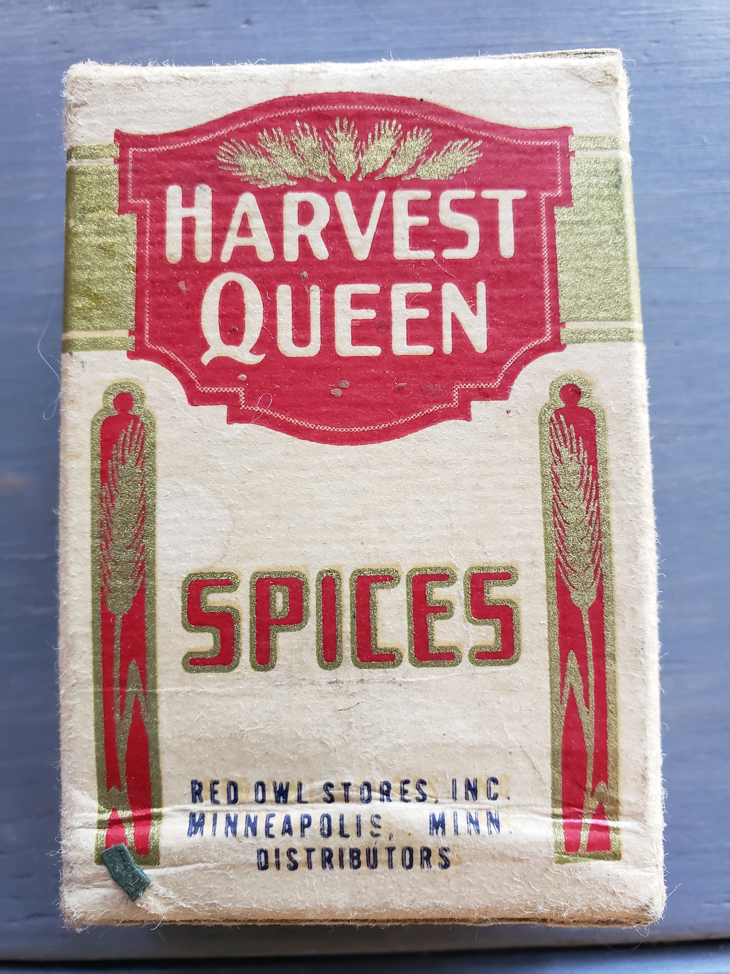 Harvest Queen Whole Nutmeg box