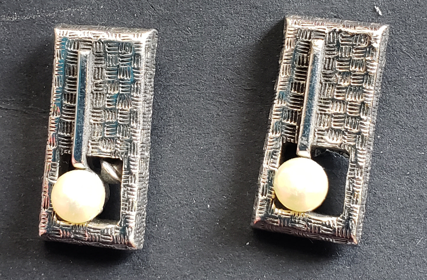 Judy Lee brand cuff links