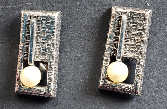 Judy Lee brand cuff links