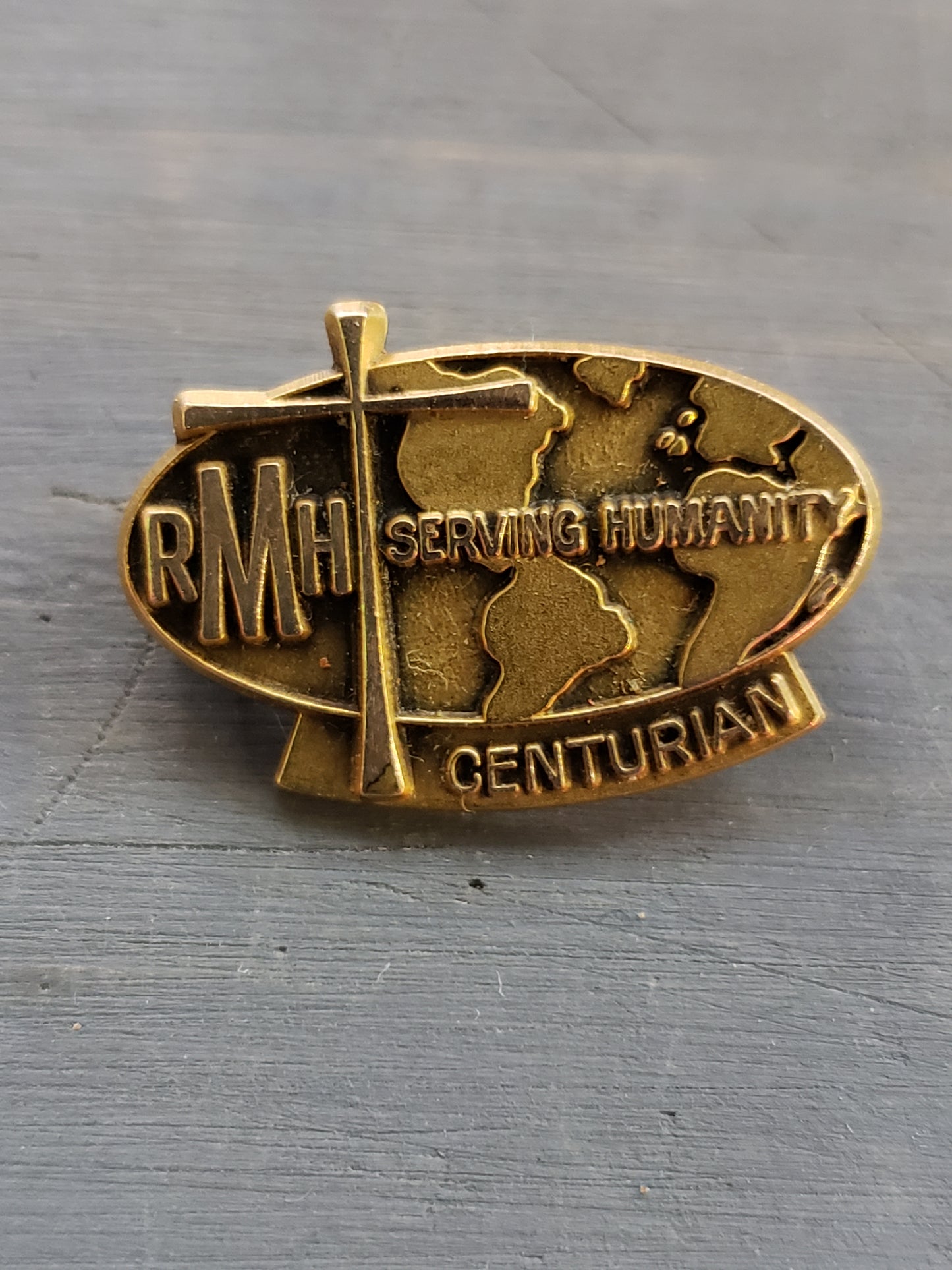 RMH Centurian volunteer lapel pin