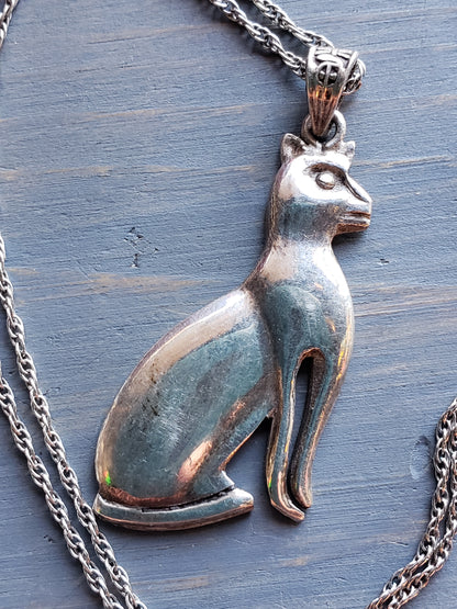 .925 Cat Pendant & 30 inch chain.