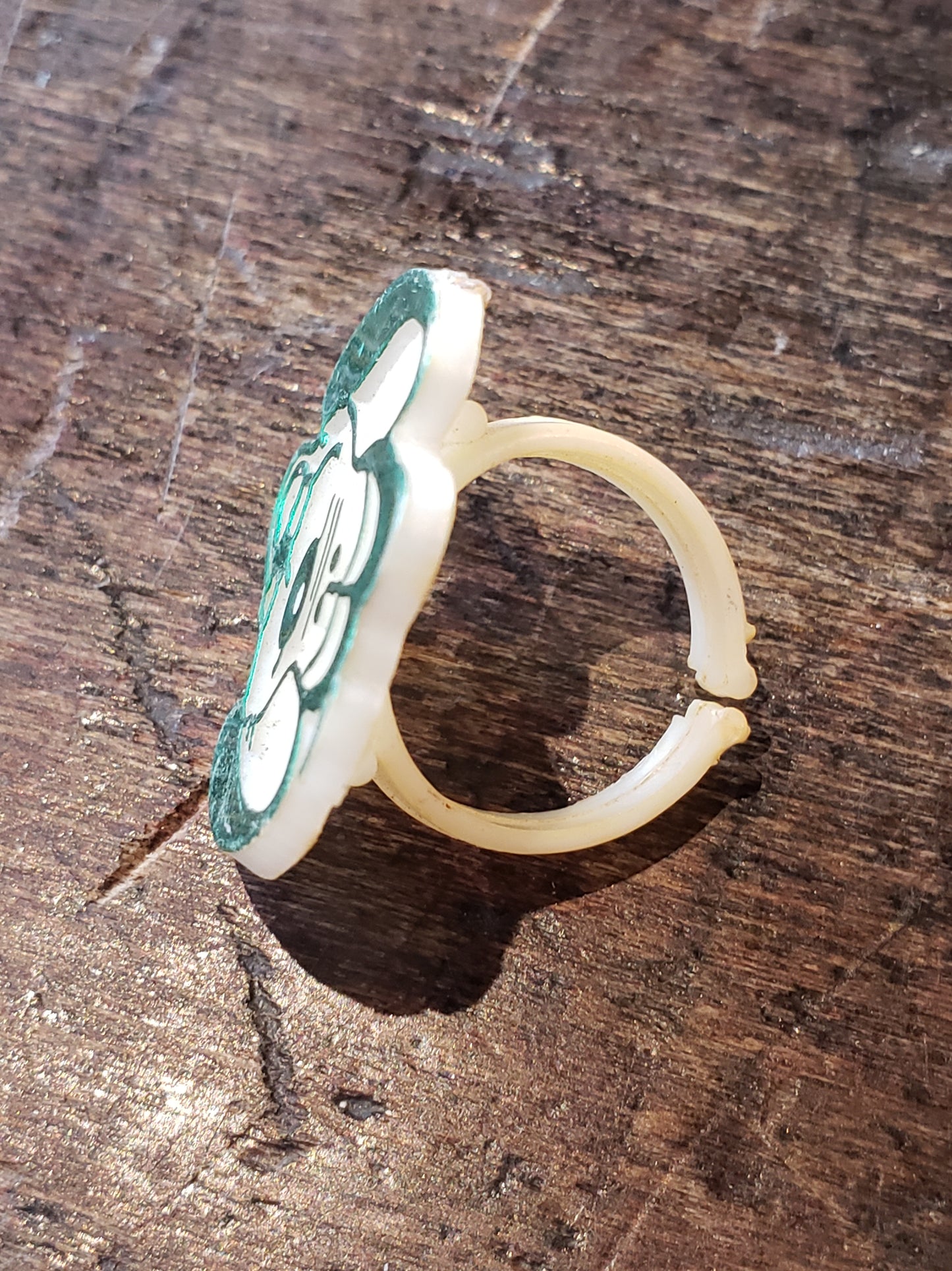 Vintage plastic "Goofy" ring