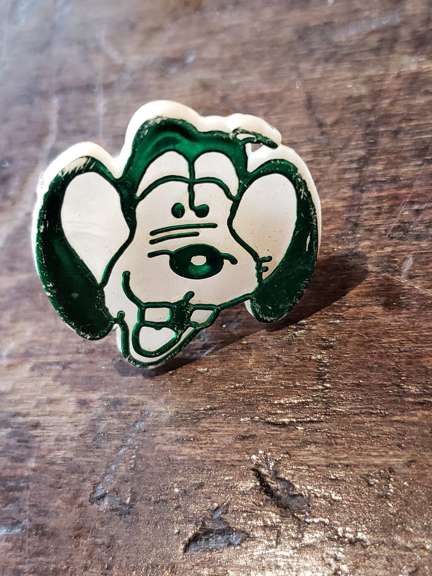 Vintage plastic "Goofy" ring