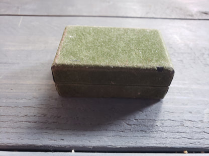 Towncraft Tie Clip in green velvet case (missing jewel)