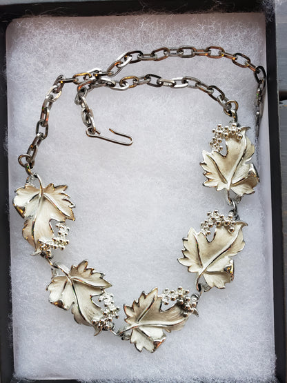 Sarah Coventry White Leaf Necklace and Clip on Earring Set