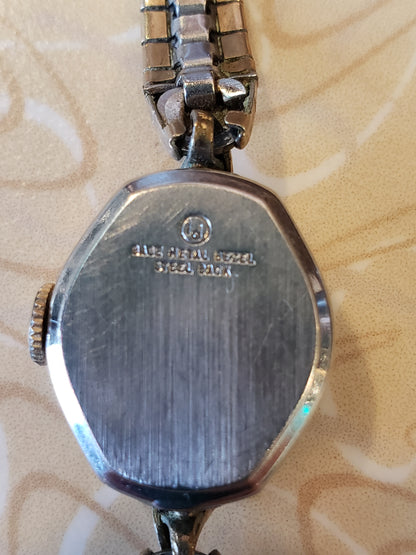 Vintage Waltham 17 jewel watch, WORKS