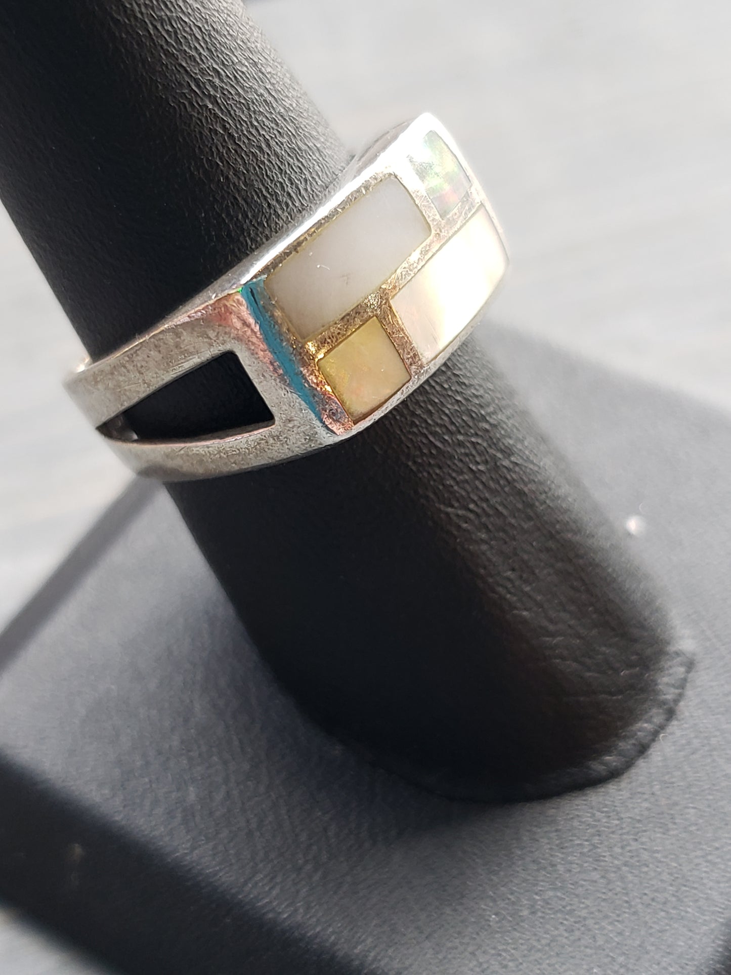 Sterling signet ring with abalone size 8