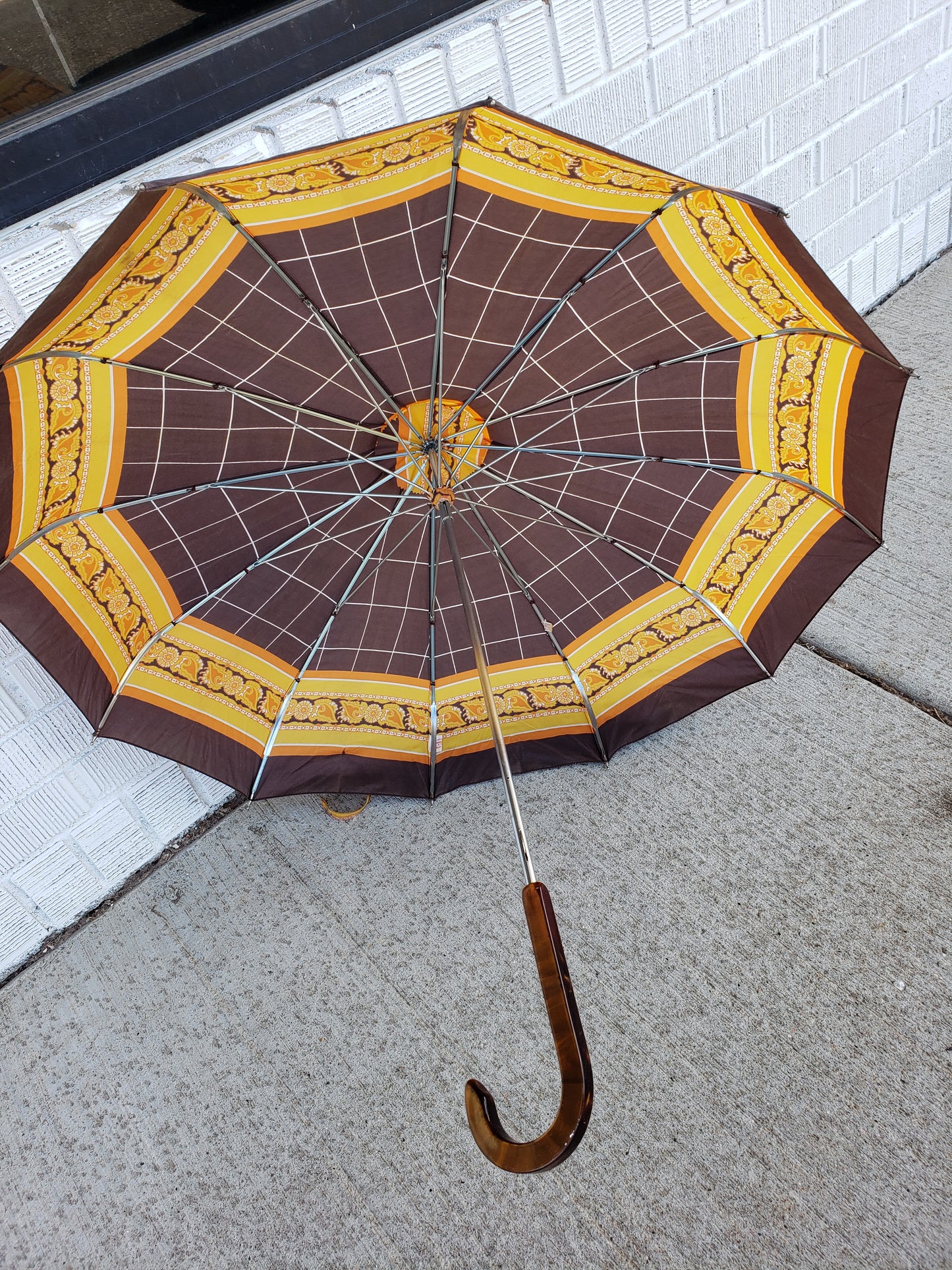 Vintage brown orange yellow  Umbrella with Lucite handle