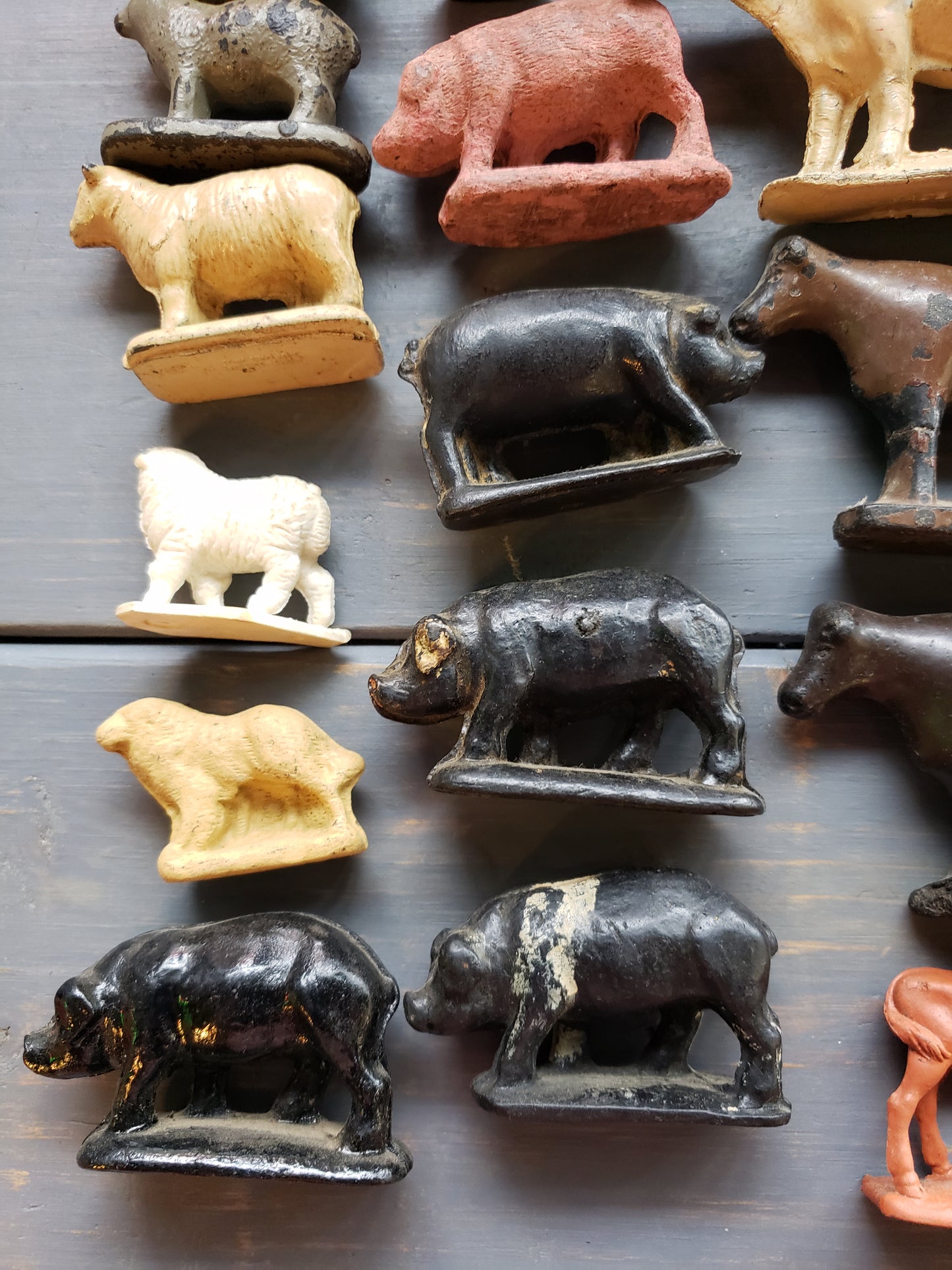 Auburn 22 pc rubber farm animal set