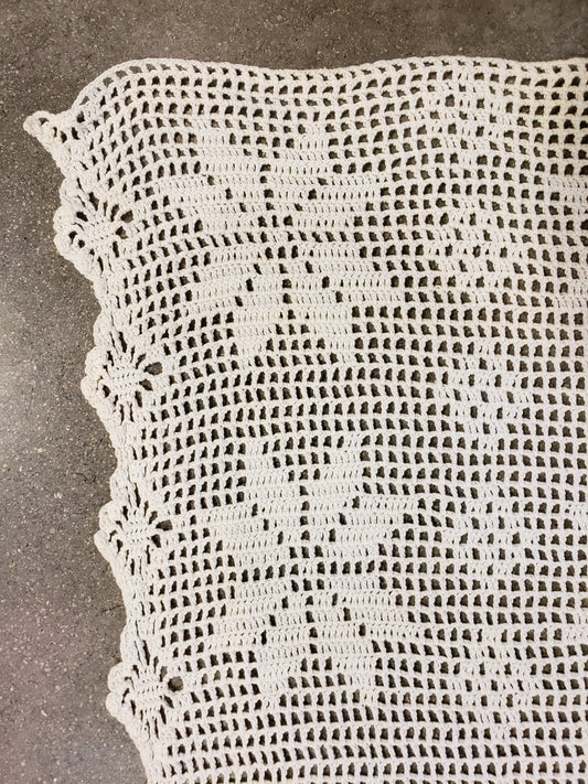 Snowflake Design Crochet Table Runner