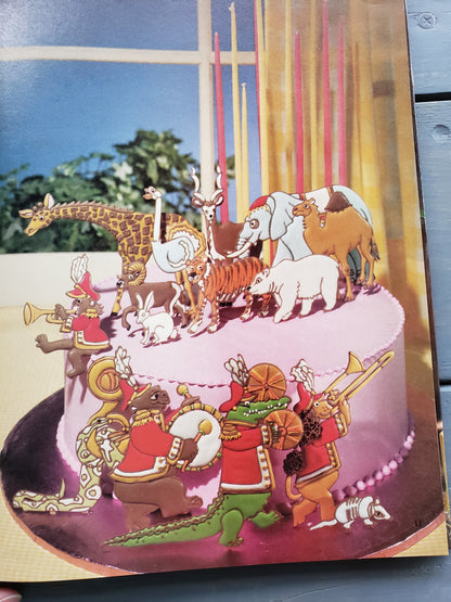 Celebrate! III Cake Decorating Book (1976)