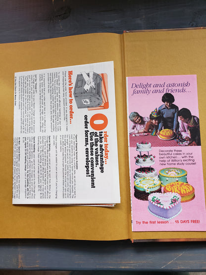 Celebrate! V by Wilton cake decorating book (1978)