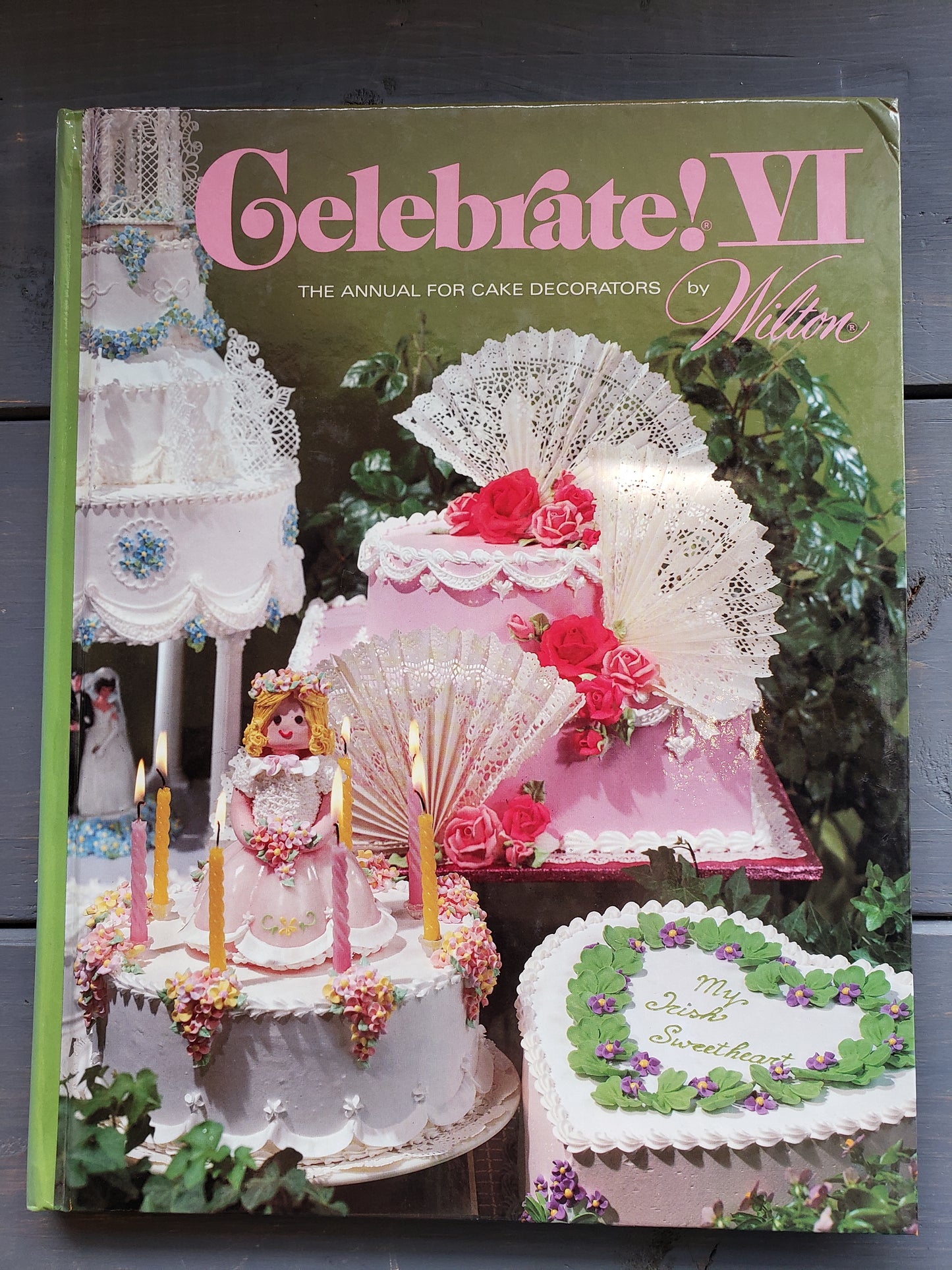 Celebrate! VI cake decorating book by Wilton (1980)
