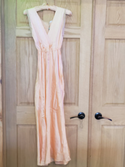 Queen Mary SMALL vintage nightie with padded hanger