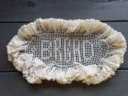 BREAD doily (vintage crochet)