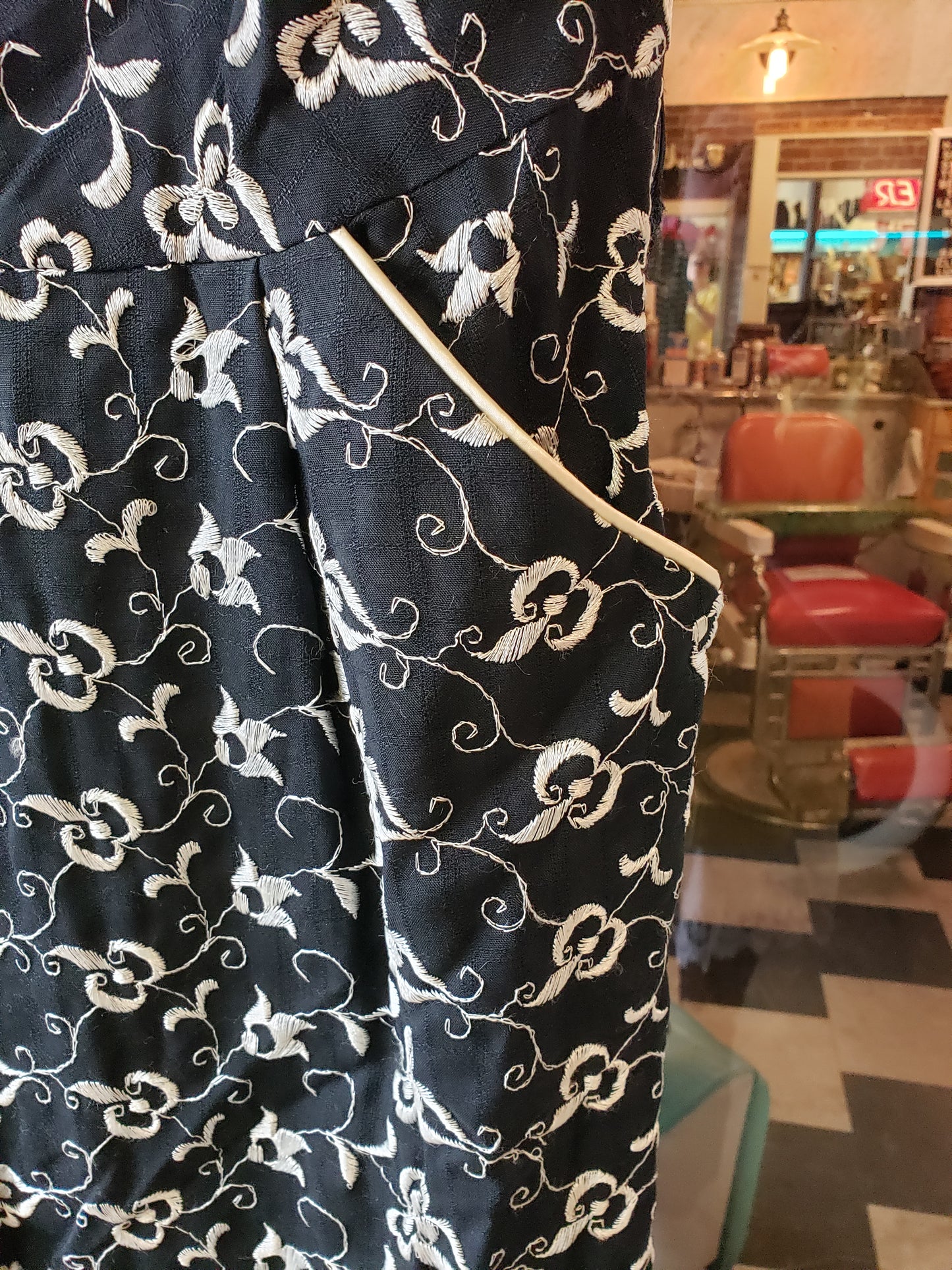 1940s Black and ivory embroidered vintage dress