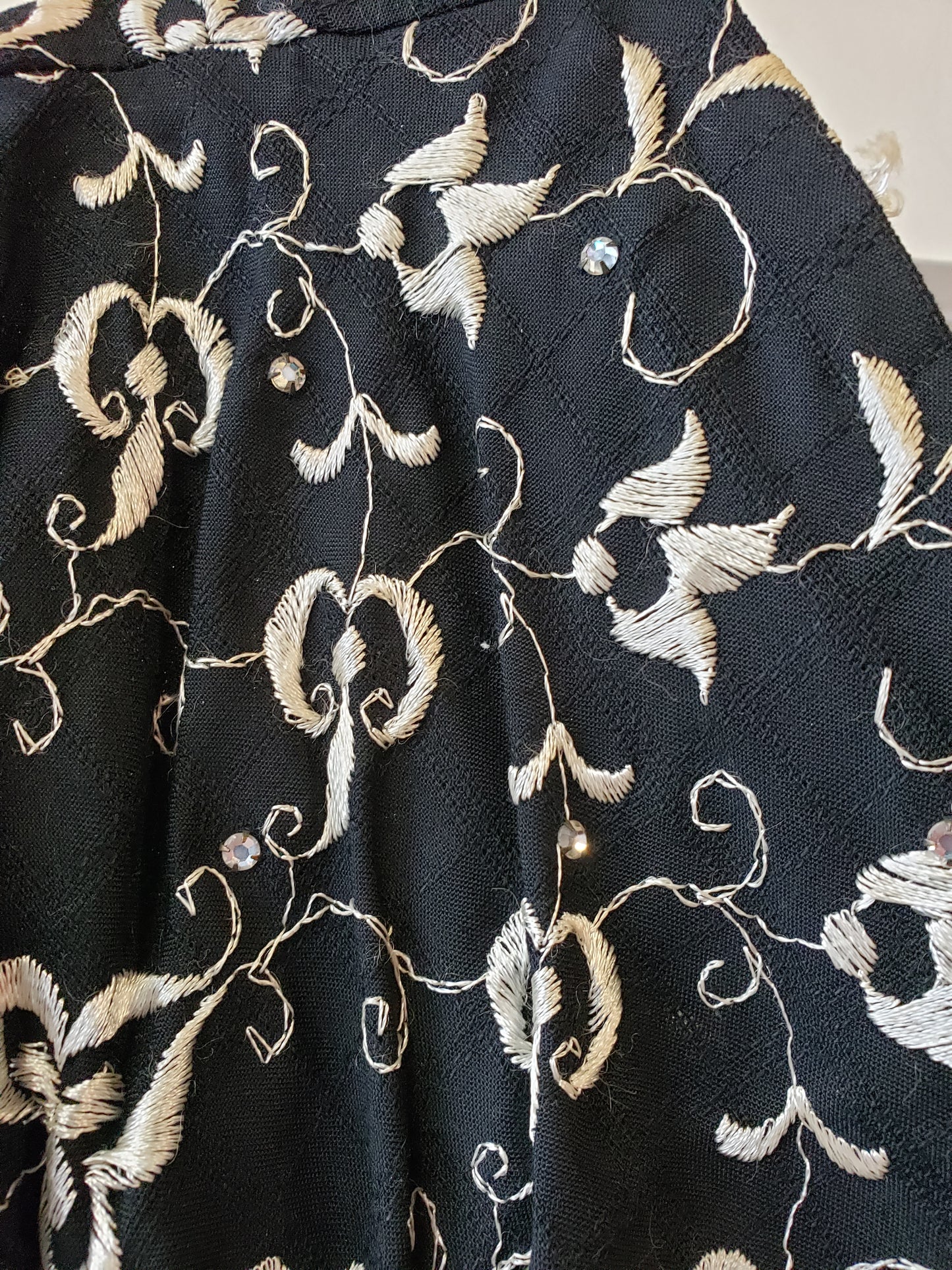 1940s Black and ivory embroidered vintage dress