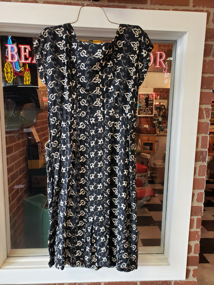 1940s Black and ivory embroidered vintage dress