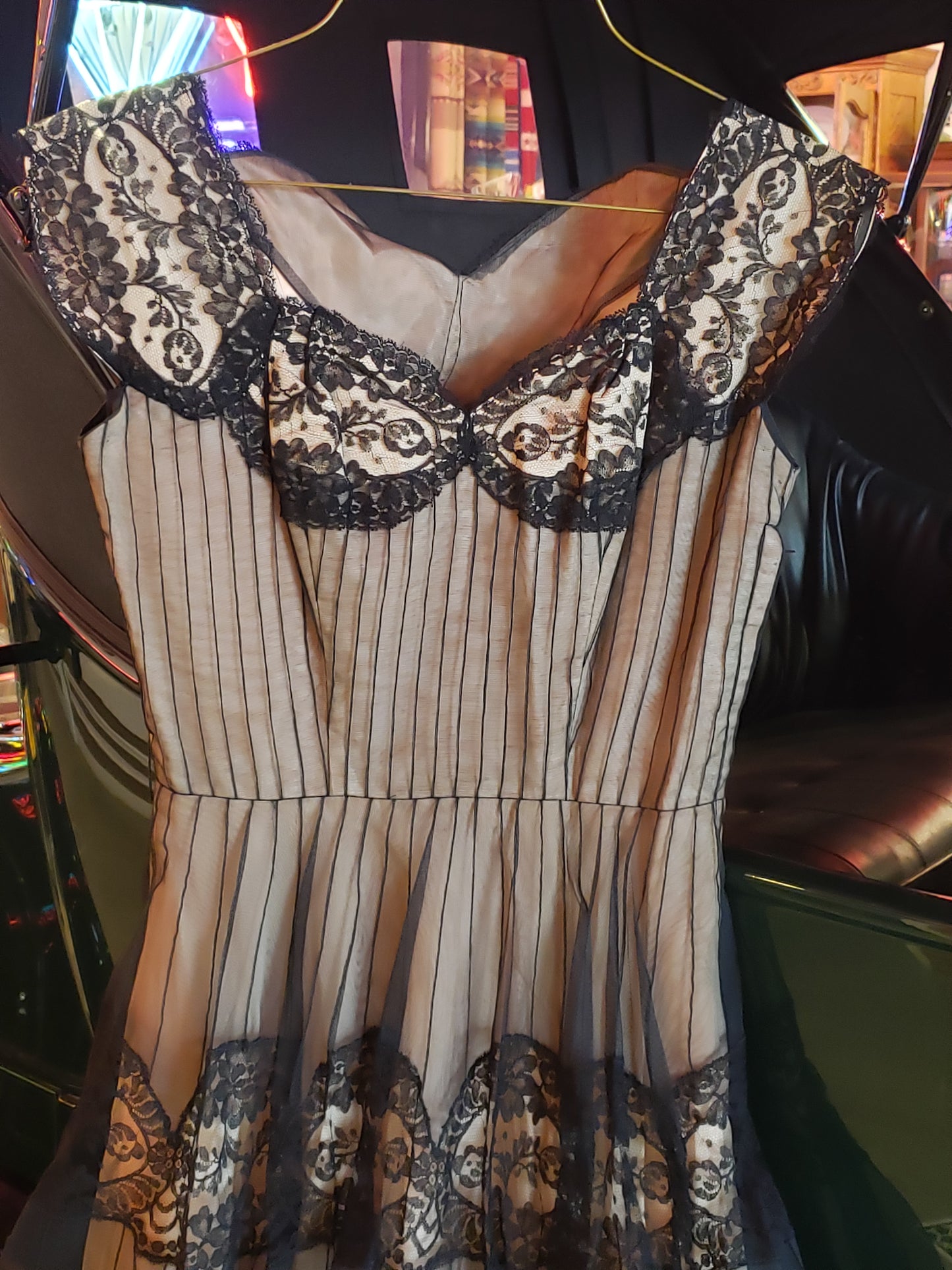 1920's /30's style vintage Black and Tan lace dress