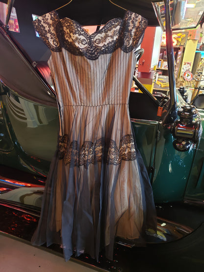 1920's /30's style vintage Black and Tan lace dress