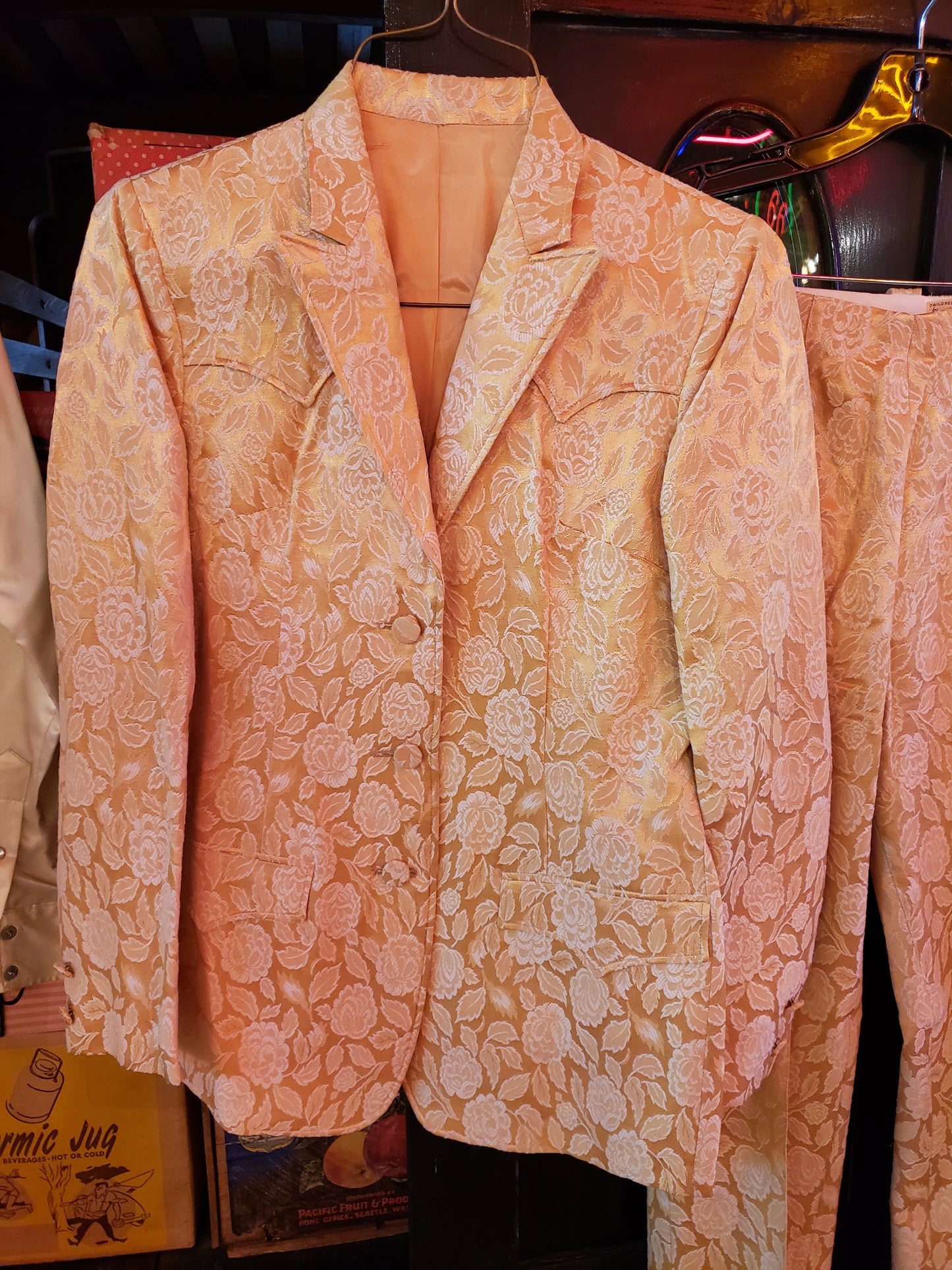 LASSO brand Women's Gold floral satin western suit size 4
