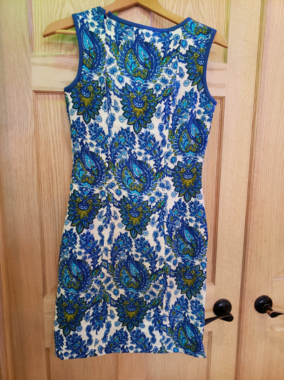 Blue Paisley size 11 vintage sheath dress
