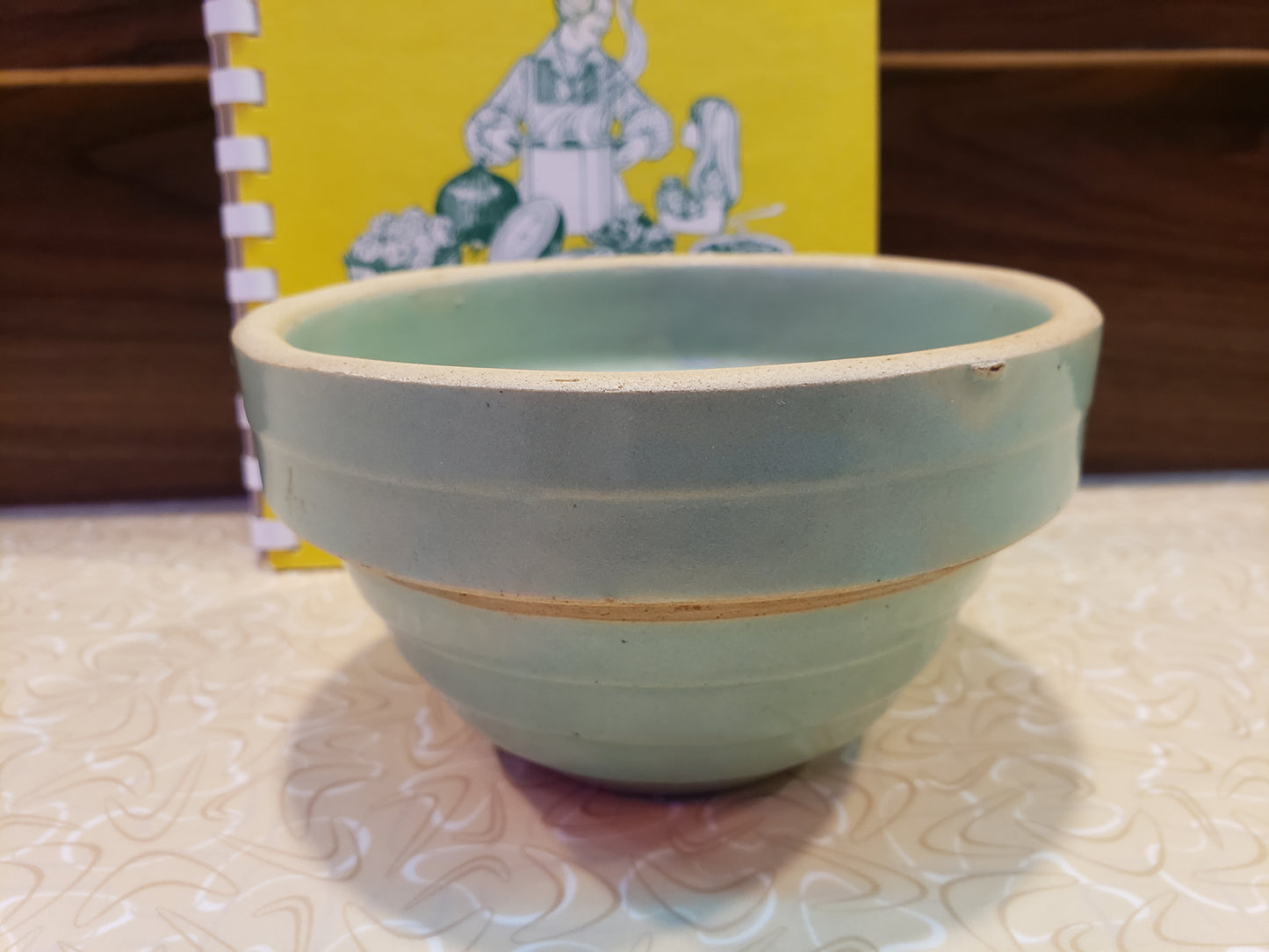 5 inch light green beehive style mixing bowl