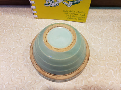 5 inch light green beehive style mixing bowl