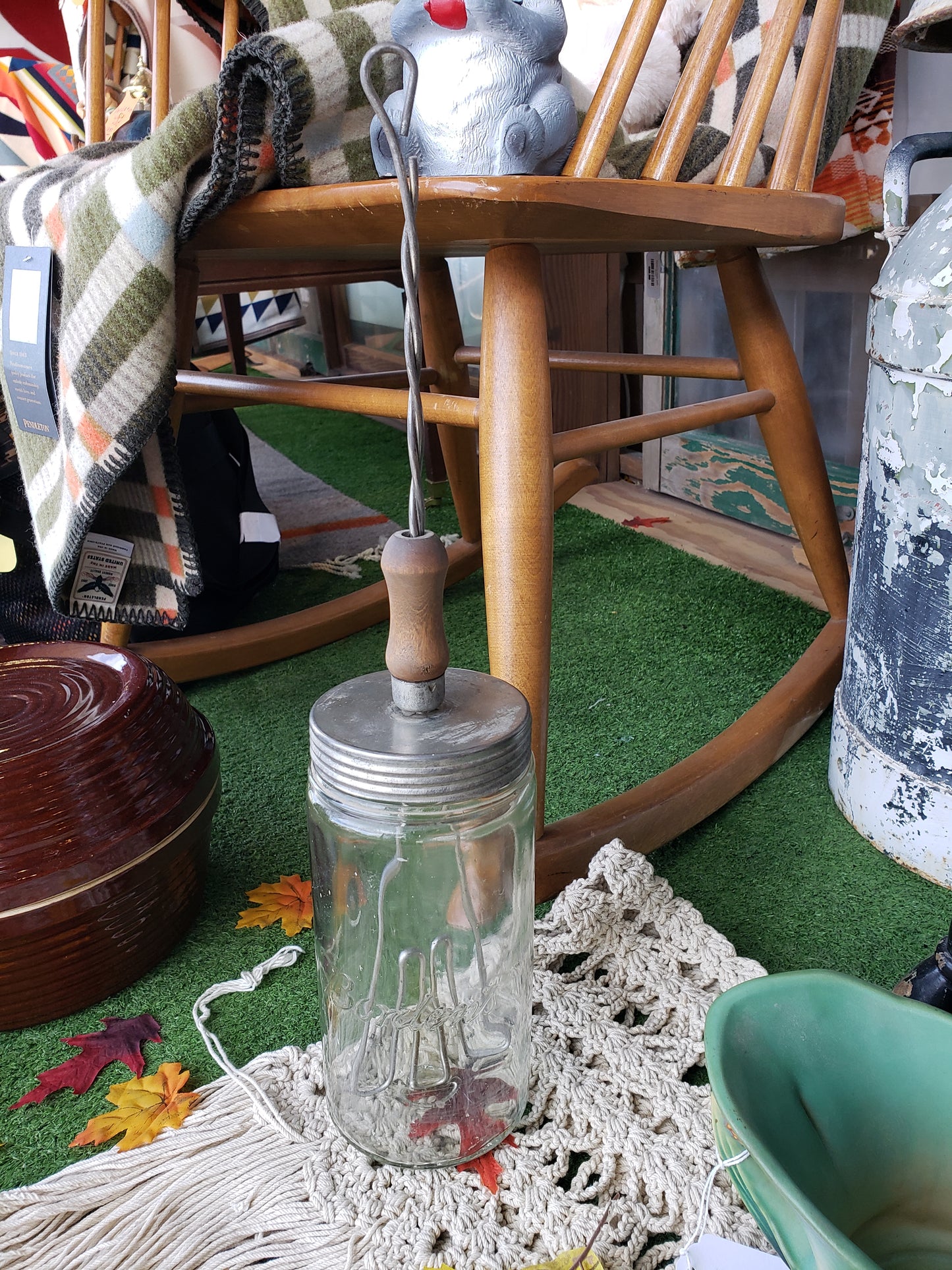 1915 Borden butter churn cream whipper