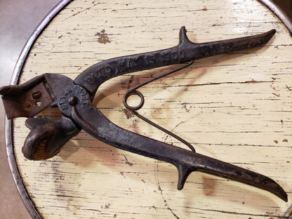 1900s ? Ear Notcher ? tool