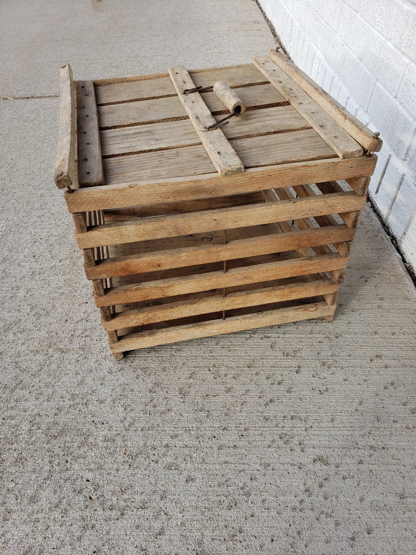 Square vintage lobster trap with handle