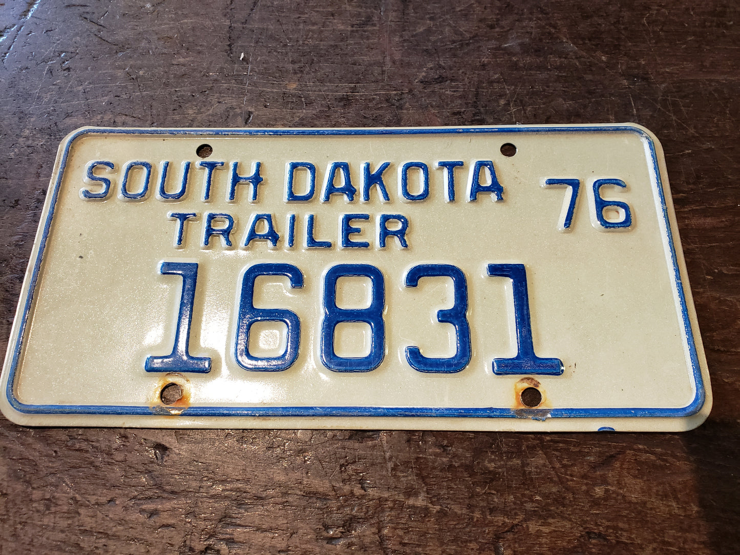1976 South Dakota Trailer license plate #16831