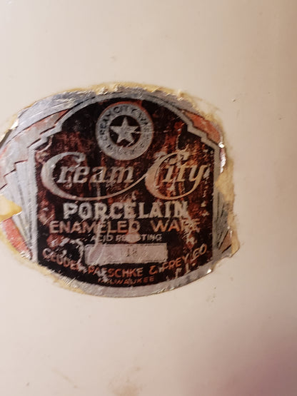 1940s Porcelain Enamelware pot / lid "Cream City" label