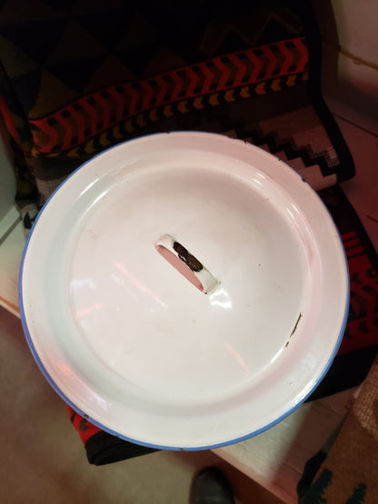 1940s Porcelain Enamelware pot / lid "Cream City" label