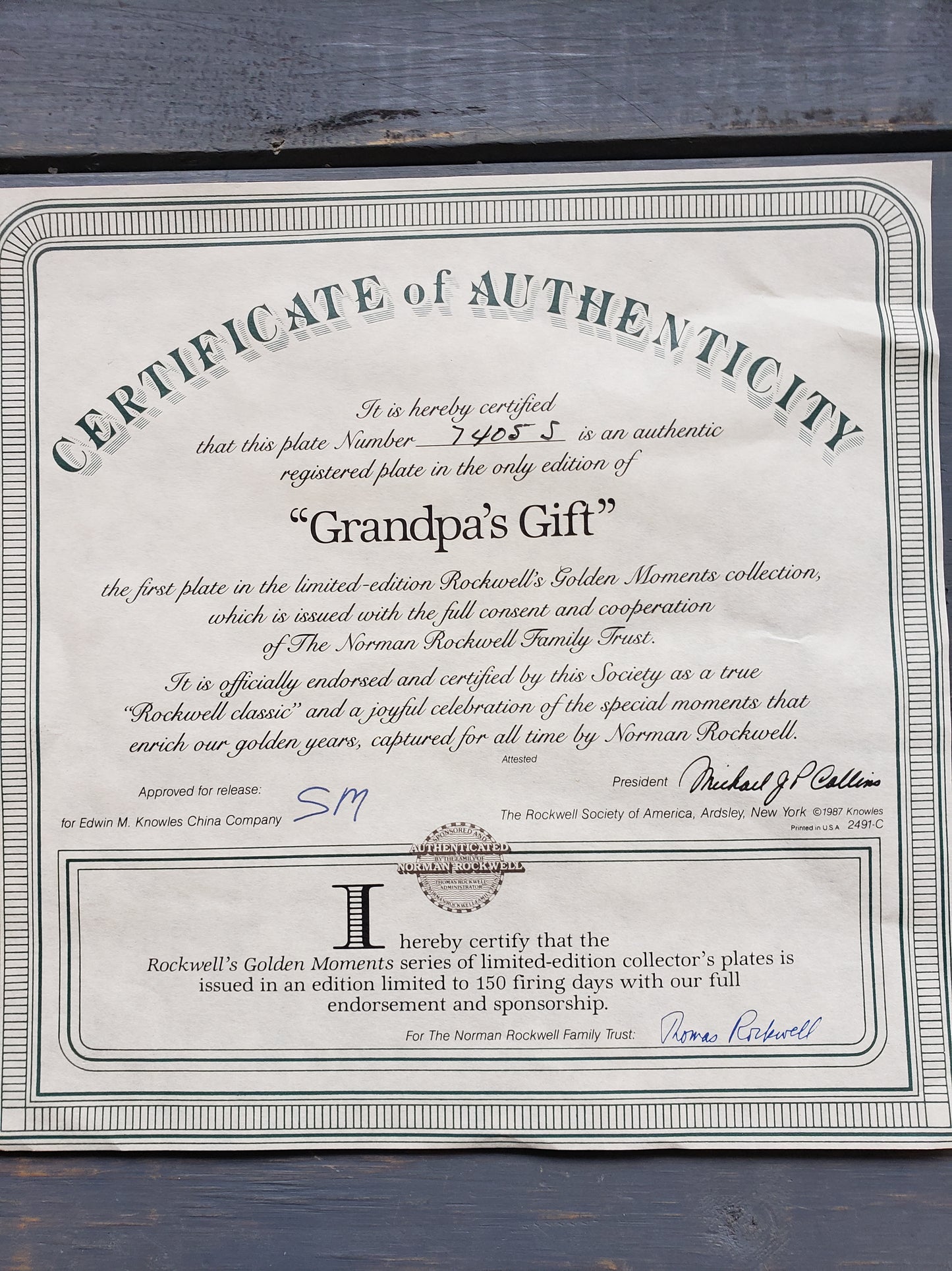 "Grandpa's Gift" by Norman Rockwell collectible plate